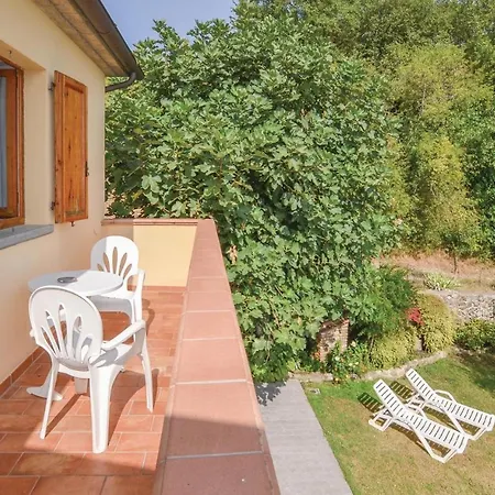 Casa La Montesca 펜션 치타디카스텔로